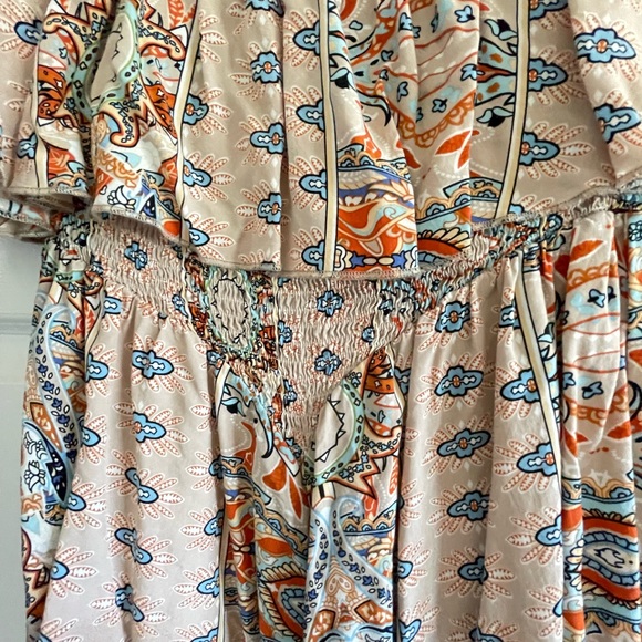 Cute summer strapless romper bought off Amazon and never worn! - Picture 2 of 4